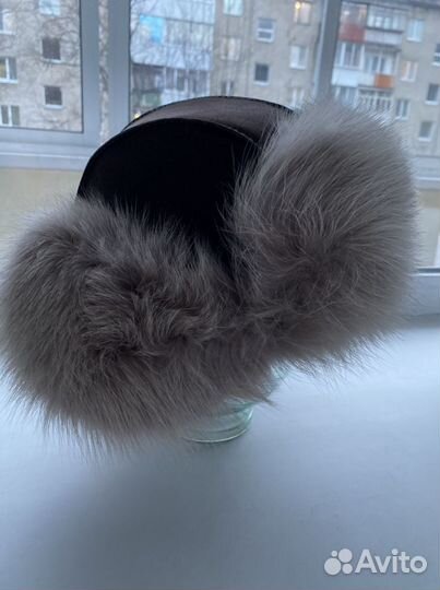 Шапка меховая женская. Песец/замша