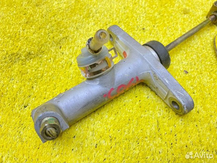 Главный цилиндр сцепления передний Isuzu Elf