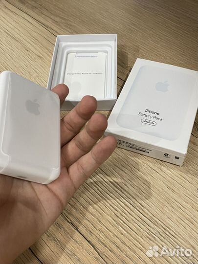 Magsafe battery pack