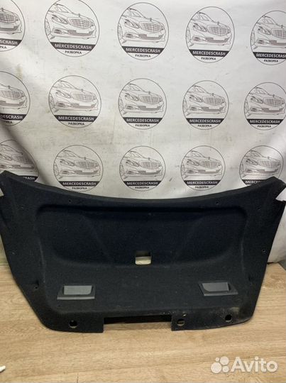Обшивка крышки багажника Мерседес w203