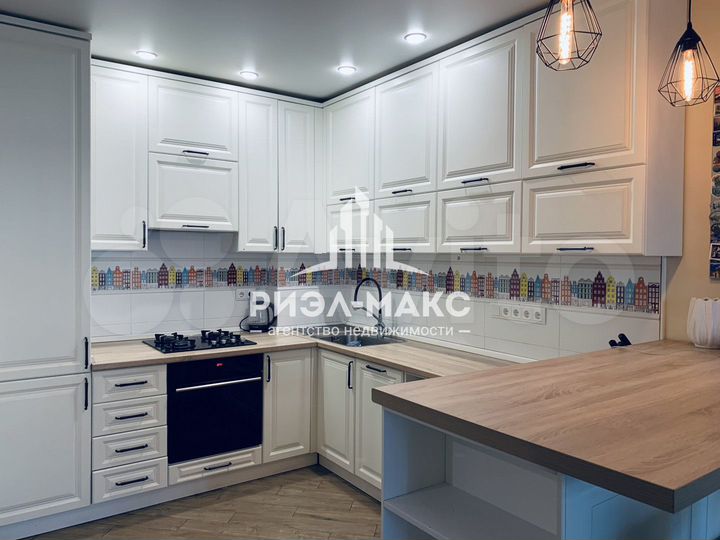 2-к. квартира, 66,4 м², 3/5 эт.