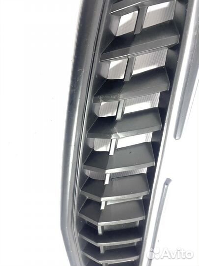 Решетка радиатора в стиле Мерседес Лада Приора 2