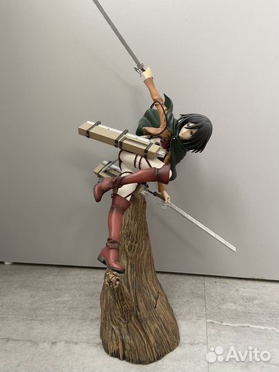 Фигурка аниме, атака титанов