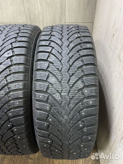Pirelli Formula Ice 205/55 R16