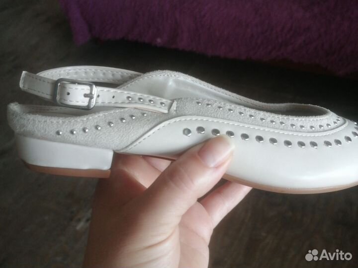 Туфли женские 37 размер новые бежевые