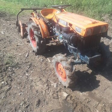 Мини-трактор Kubota B7000, 1990