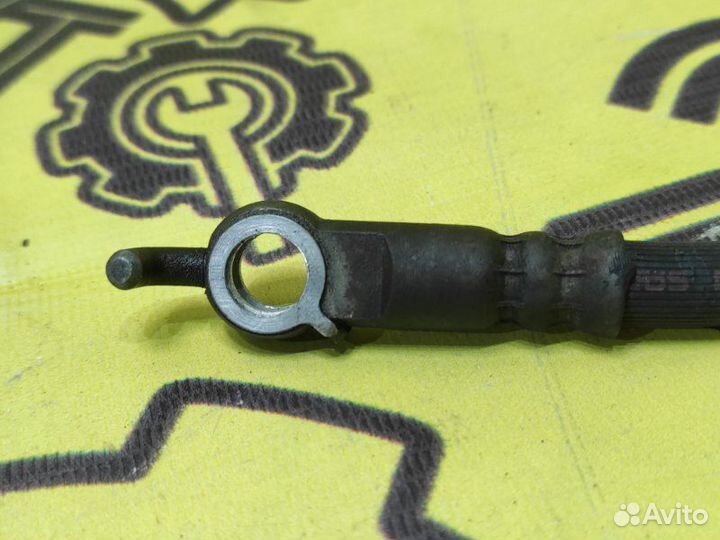 Шланг тормозной передний правый Toyota Harrier