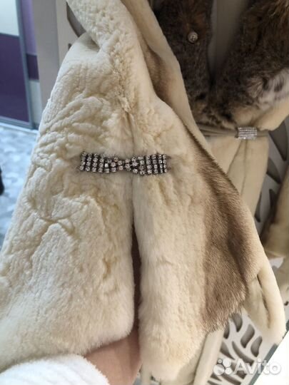 Шуба норковая с капюшоном из рыси Италия