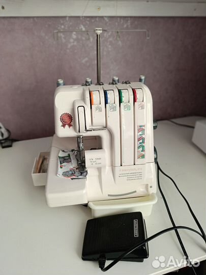 Оверлок merrylock 012