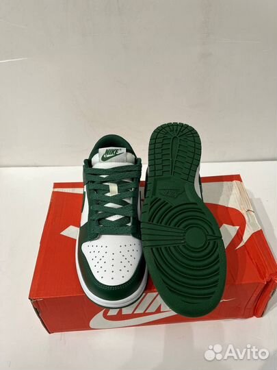 Nike Dunk Low - Varsity Green