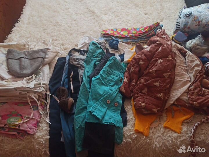 Бортики, одеяло, детская обувь и вещи