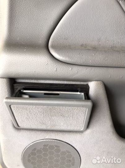 Обшивка двери задней правой Мерседес W210(577)