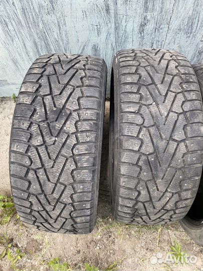 Pirelli Ice 225/45 R18