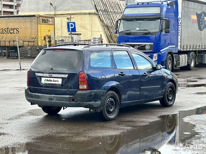 Ford Focus 1.6 МТ, 2001, 300 044 км