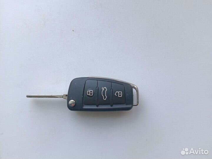 Выкидной ключ audi