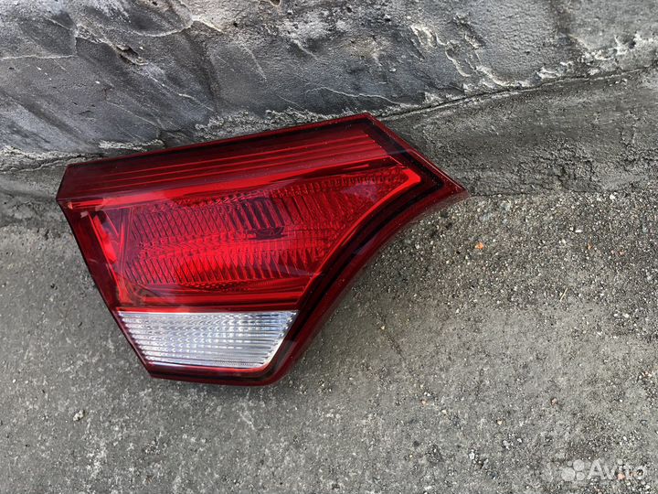 Фонарь левый внутренний Киа Рио 4