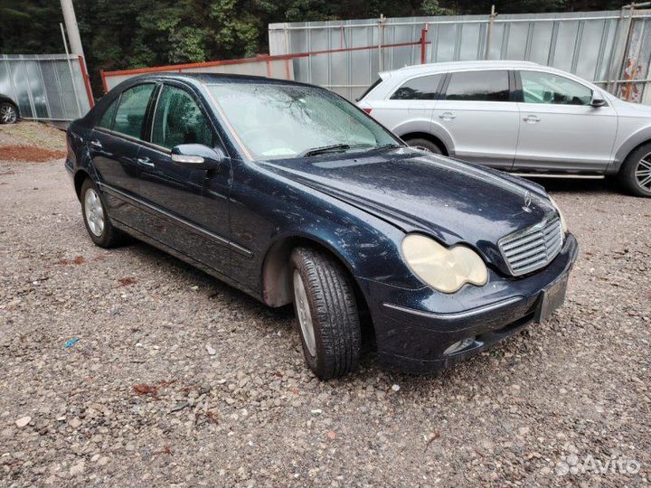 Авто на разбор Mercedes-Benz C-Class W203 271.940