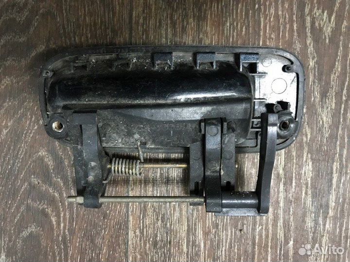 Ручка двери внешняя задняя левая Toyota Vista CV30