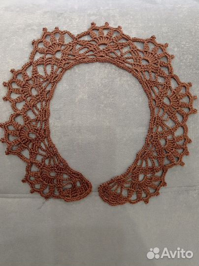 Ажурный воротник вязаный