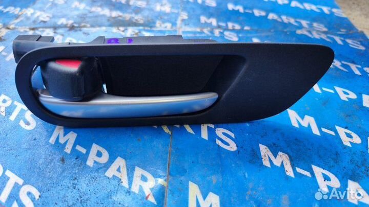 Ручка двери внутренняя передняя левая Mazda Axela