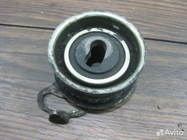 Ролик-натяжитель Toyota Sprinter (91-02 года) AE10