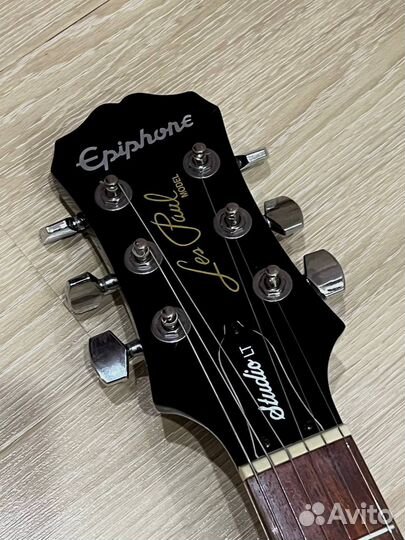 Электрогитара Epiphone les paul studio lt