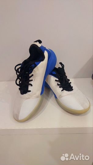 Баскетбольные кроссовки