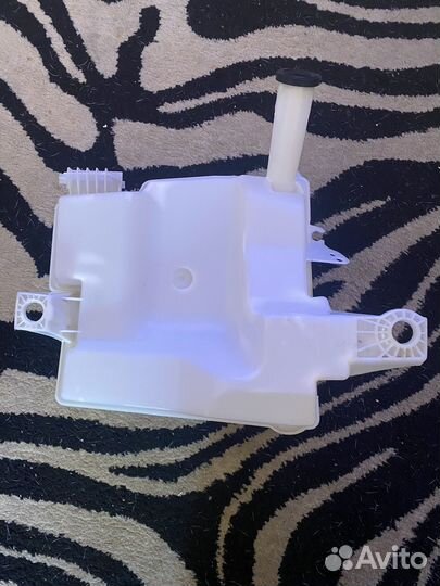 Бачок омывателя ford focus 3 оригинал б/у