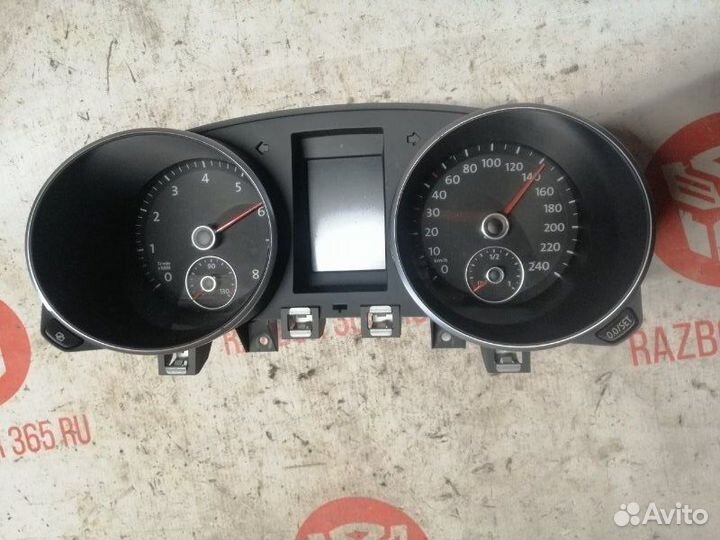 Щиток приборов Volkswagen Golf 6 хэтчбэк CBZ