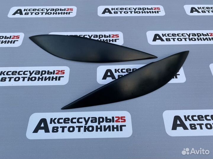 Реснички на фары Toyota Ipsum (Ипсум) 2001-2003г