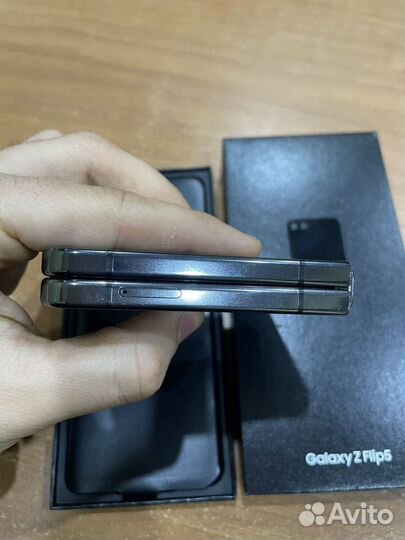 Samsung Galaxy Z Flip5, 8/512 ГБ