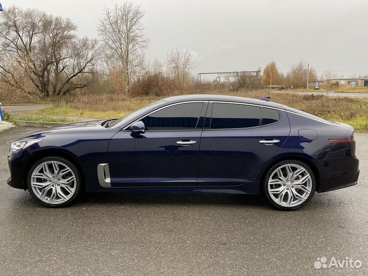 Kia Stinger 2.0 AT, 2022, 22 159 км