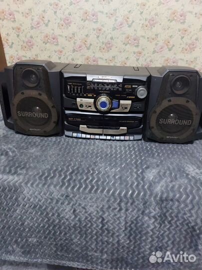 Кассетный магнитофон sharp