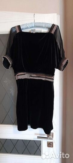 Черное бархатное платье, в отличном состоянии
