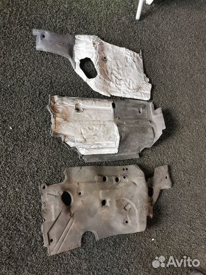 Шумоизоляция моторного щита Mercedes W124 E320