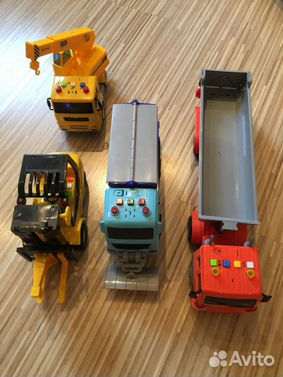 Инерционная машинка