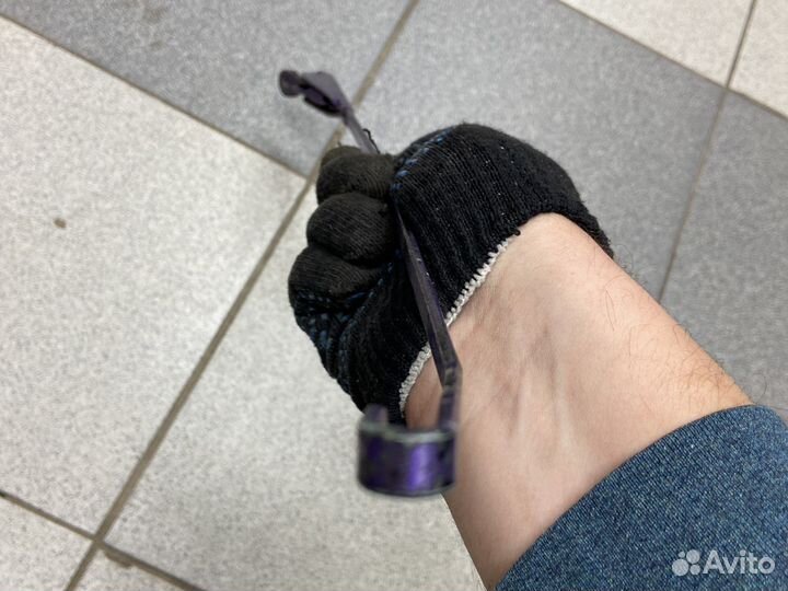 Opel vectra A 90228473 задний поводок дворника