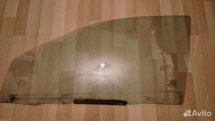 Стекло передней левой двери Джили мк, мк Cross