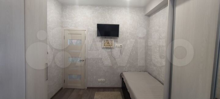 2-к. квартира, 52 м², 1/13 эт.