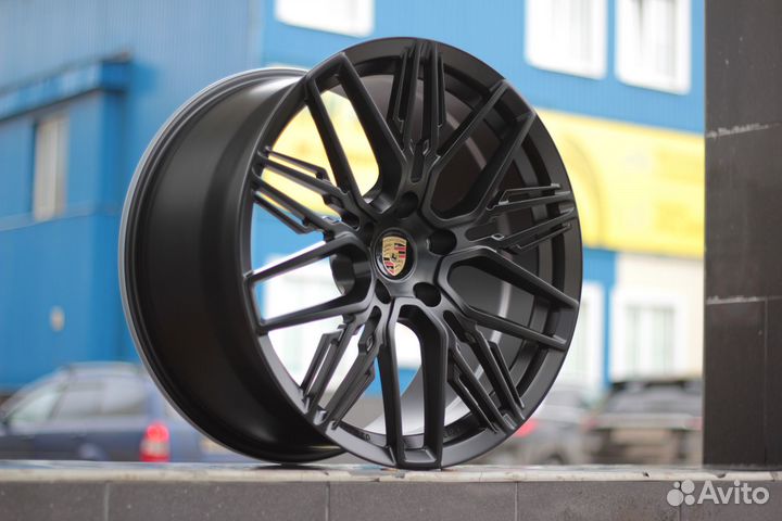 Кованые диски GT Forgrd R21 на Porsche Cayenne