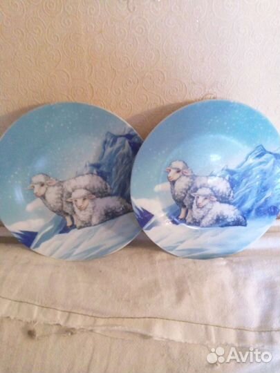 Тарелки, кружки