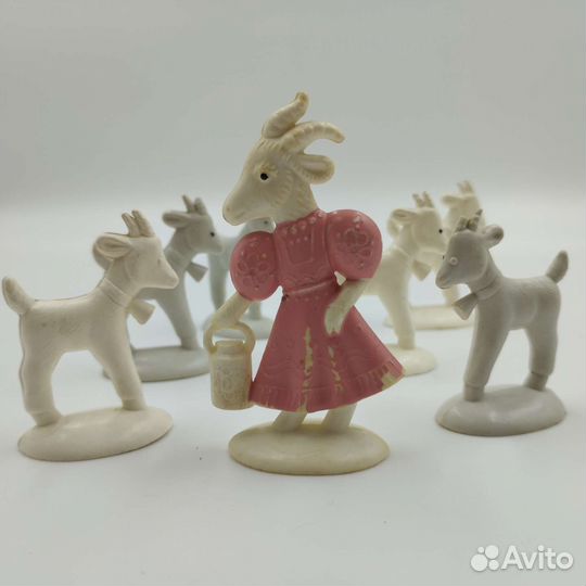 Игрушки СССР. Волк и семеро козлят. Колкий пластик