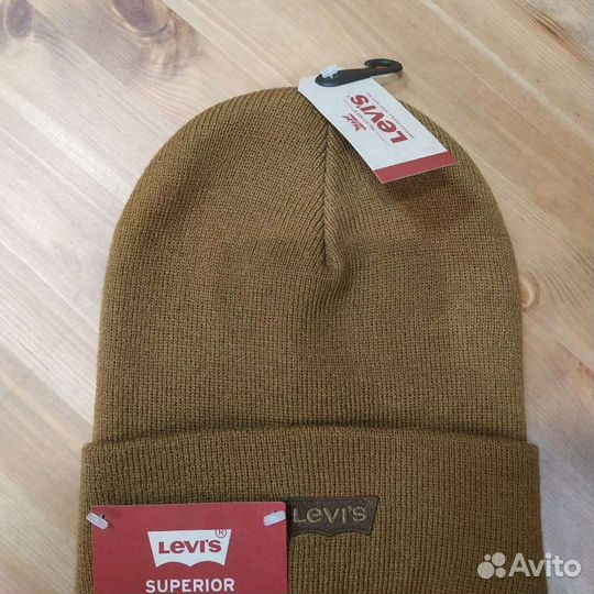 Новая Шапка мужская Levi's