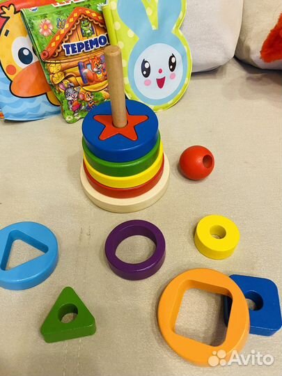 Игрушки детские, мягкие развивающие ботинки