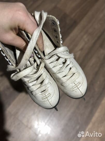 Коньки фигурные