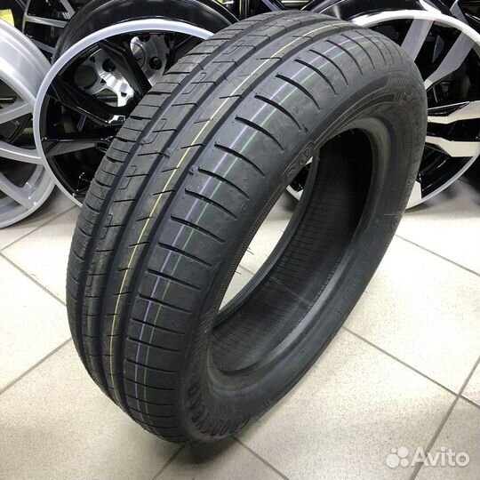 Goodyear EfficientGrip Performance 2 185/60 R15 88H