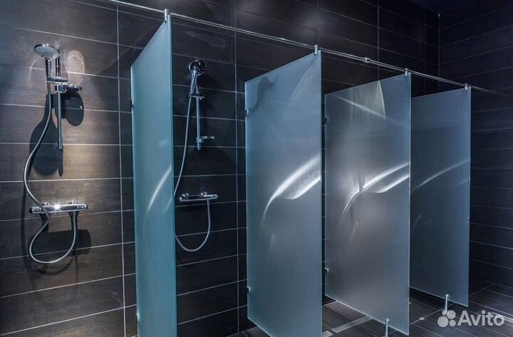 Перегородки из стекла в душевую под ключ