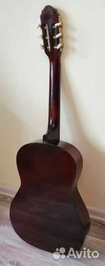 Акустическая гитара