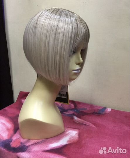 Парик из искусственных волос