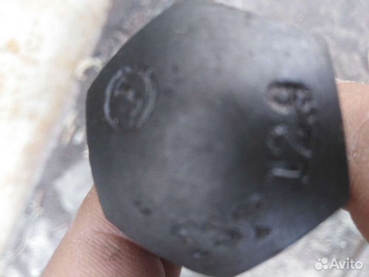 Болты на гусянку